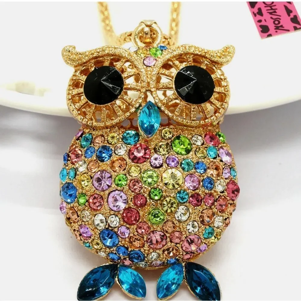 💙 NEW Betsey Johnson stunning & sparkling owl necklace 💙
